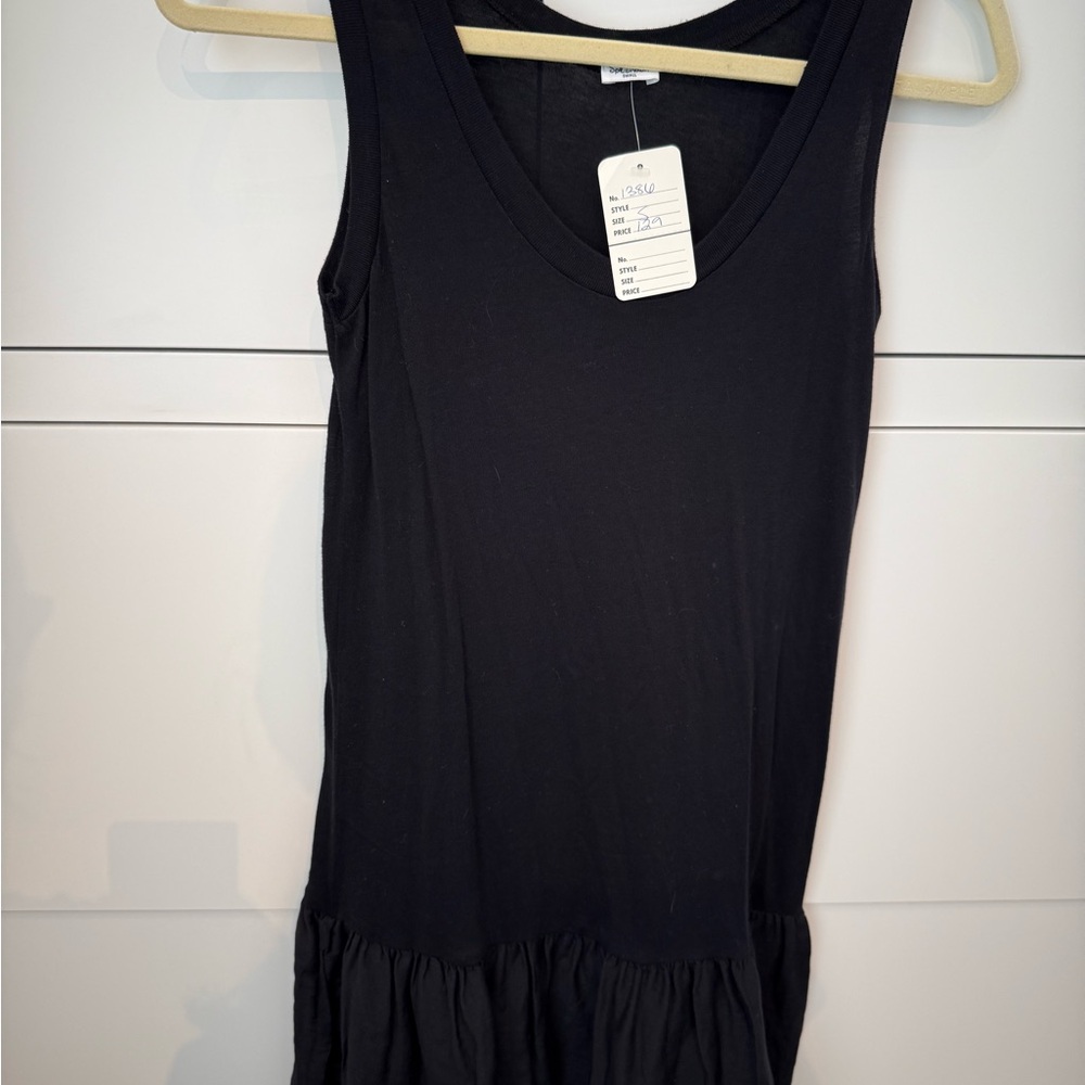New with tags Splendid cotton ruffle hem dress